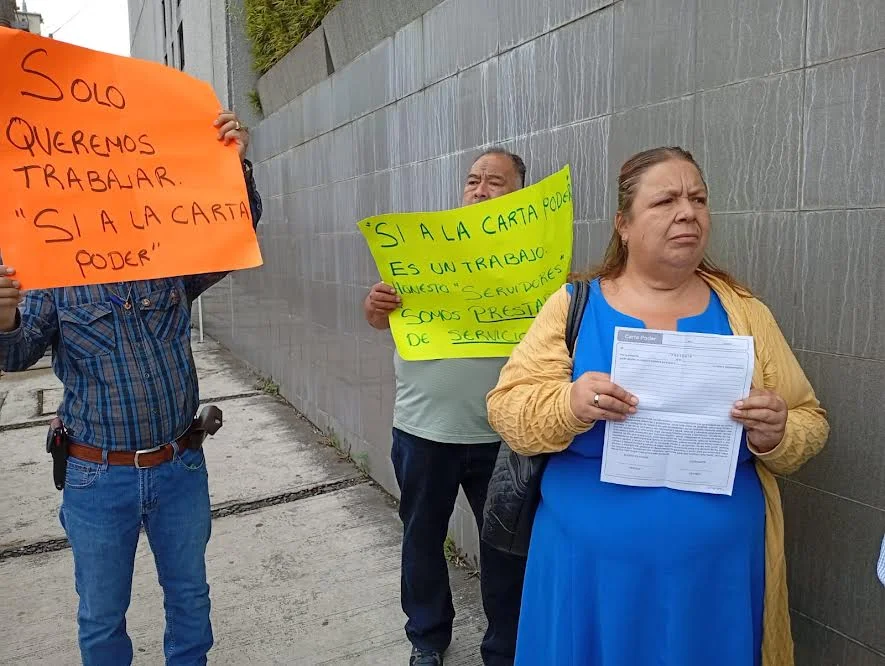 Oficina de Hacienda de Xalapa no agenda cita y atiende a reducido grupo de contribuyentes